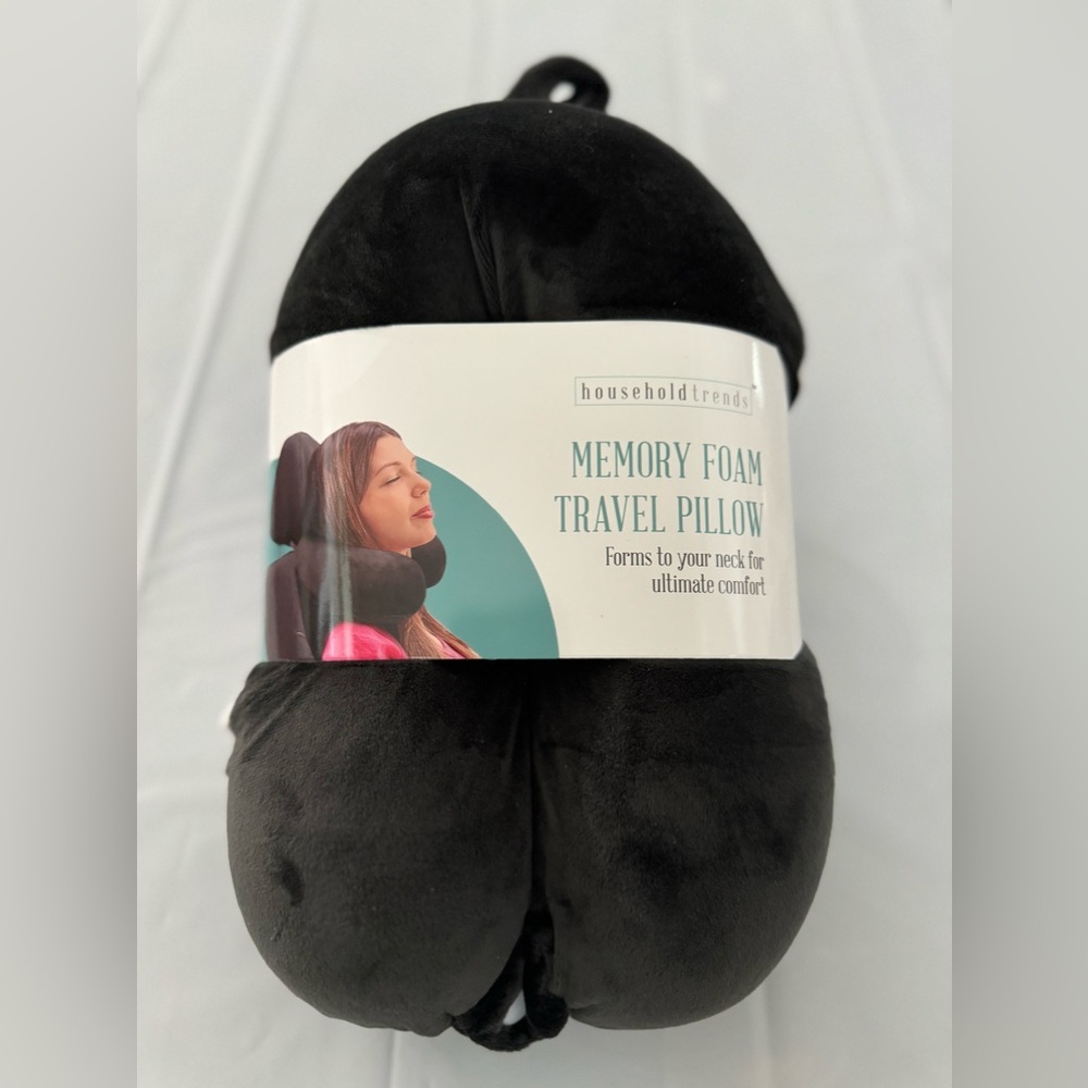 NWT: Charcoal gray Memory Foam Traveling Pillow